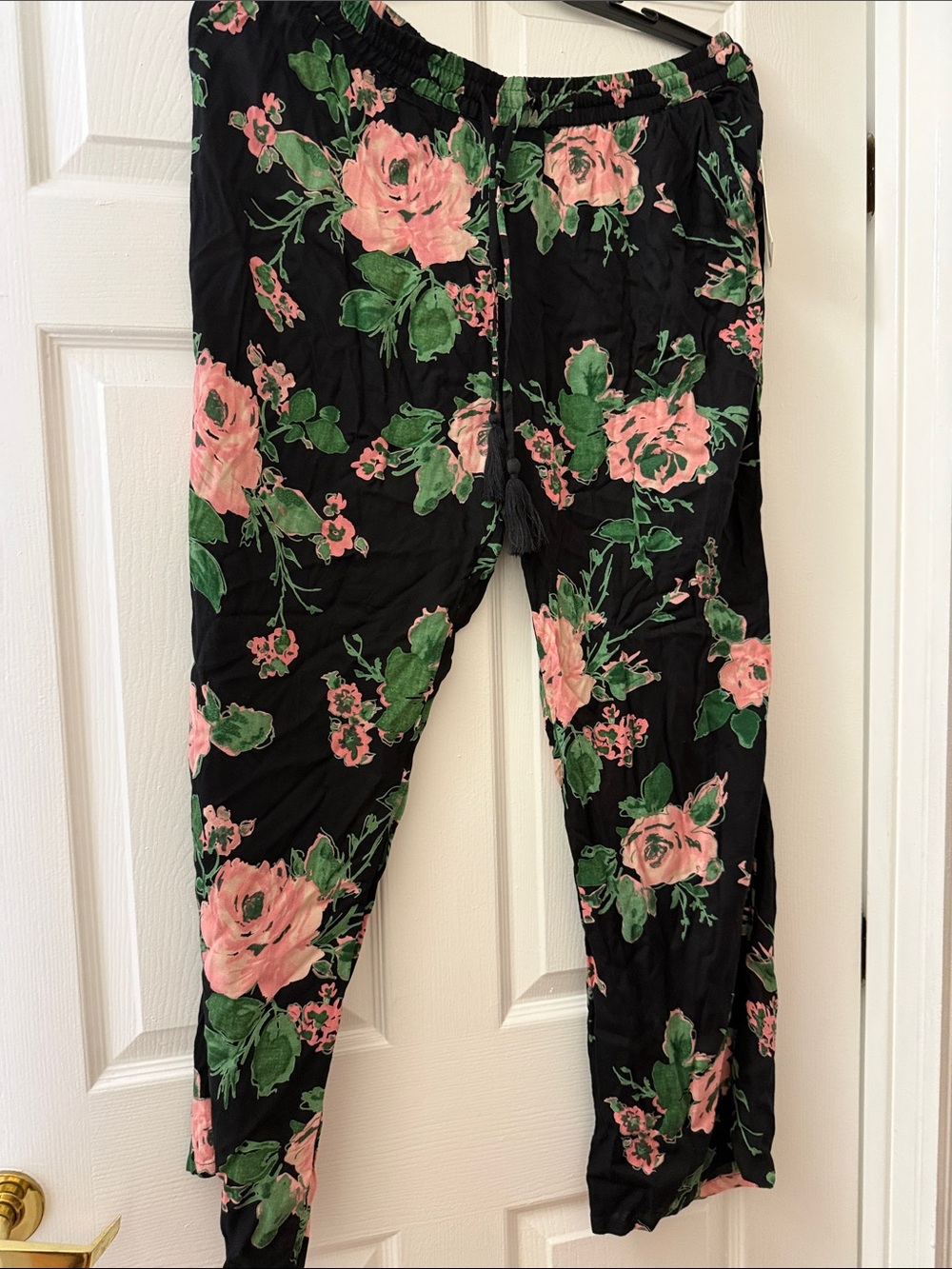 Black Floral ladies Pull-On Pants with Elastic Waist